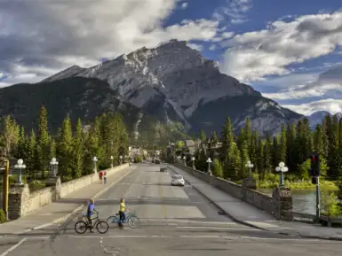 Top tips for driving in Canada