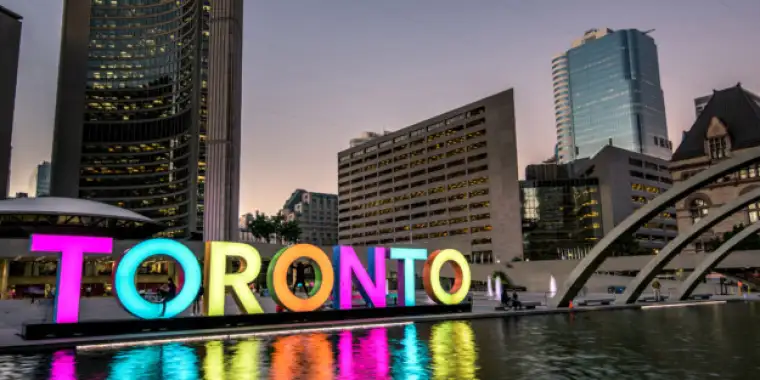 Eat like a local in Toronto