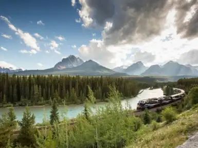 Morants_curve_Photocredit_Rocky_Mountaineer