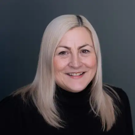 Julie Heath] image