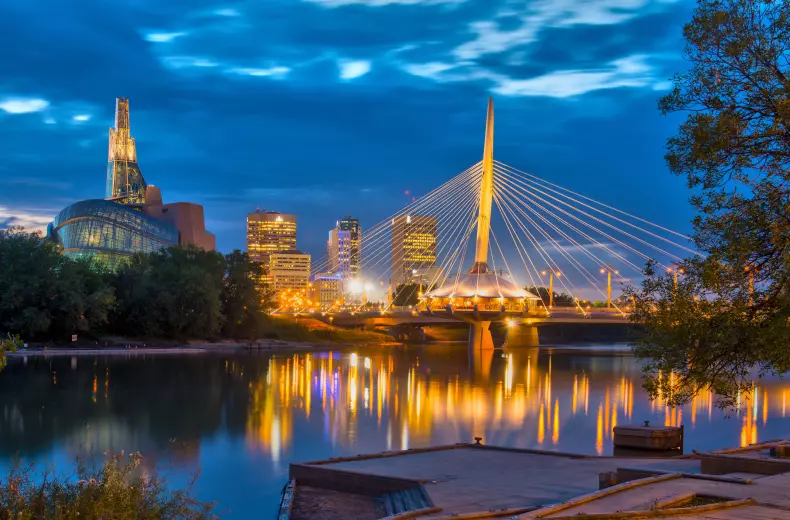winnipeg-esplanade-riel-bridge--enviro-foto-courtesy-of-travel-manitoba.jpg