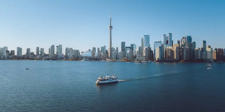 A view of the Toronto skyline