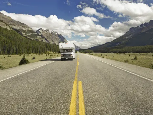 icefield-motorhome-a13-008973---medium-res-jpg.jpg