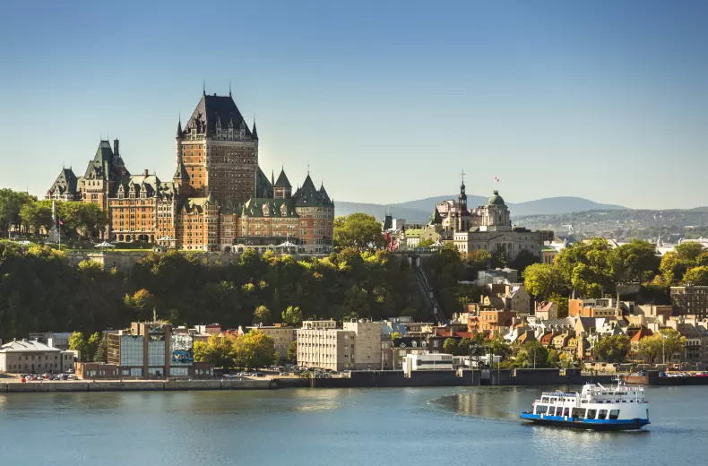 istock-583807614_quebec_city.jpg