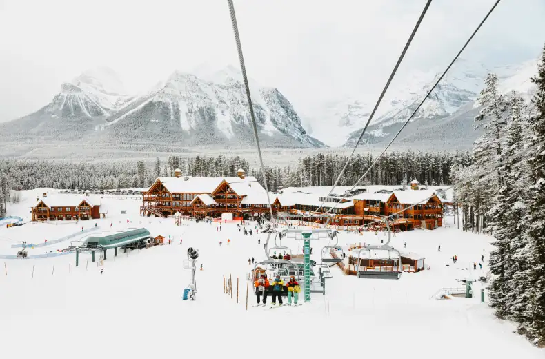 lake-louise-a17-020369---medium-res-jpg.jpg
