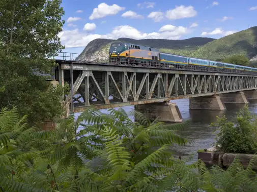 rs4068-quebec---montreal.jpg