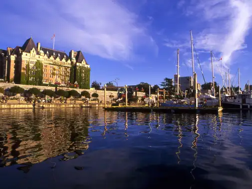 victoria.jpg