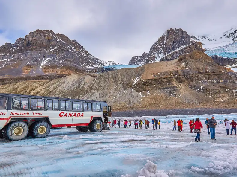 A tour group on the Icefields Parkway glacier tour