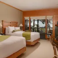 Pointe West Deluxe Room (1st Floor)