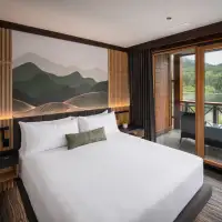 1 Bedroom Lake View Suite