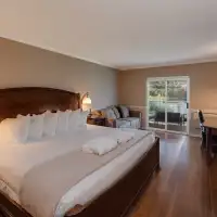 Deluxe