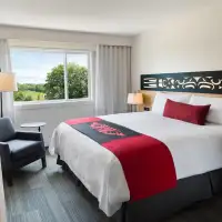 Deluxe Mountain Side