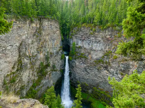 istock-1179612588-spahats-falls.jpg