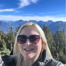 Julie Heath, Canadian Affair Travel Expert